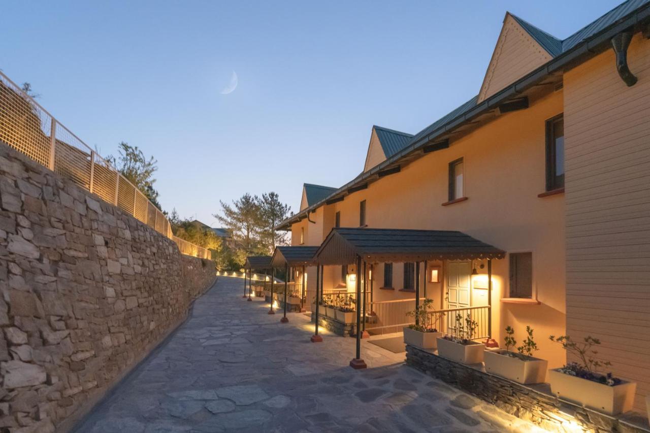 Taj Theog Resort & Spa Shimla Exterior photo
