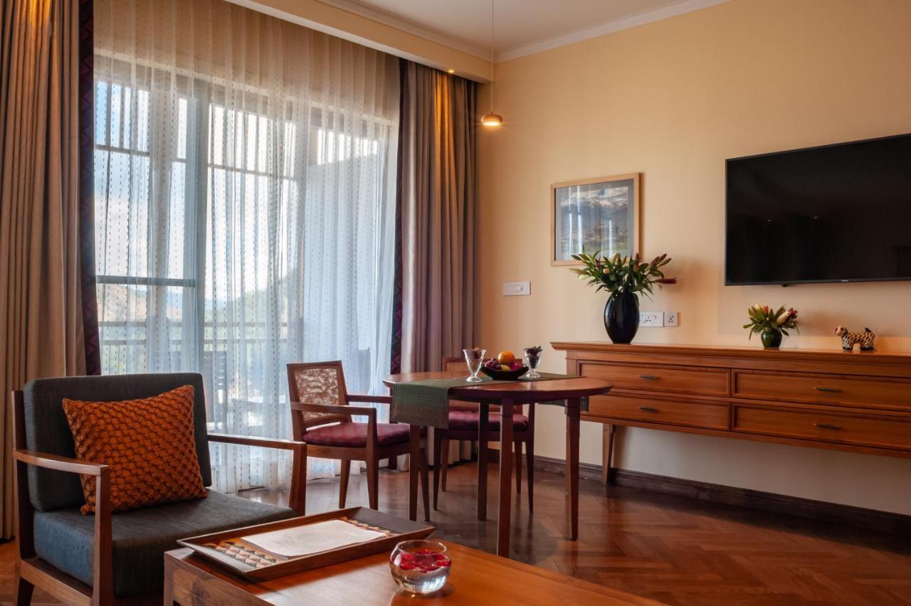 Taj Theog Resort & Spa Shimla Exterior photo